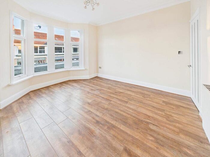 2 Bedroom Flat To Rent In Heol Y Deri, Rhiwbina, Cardiff., CF14