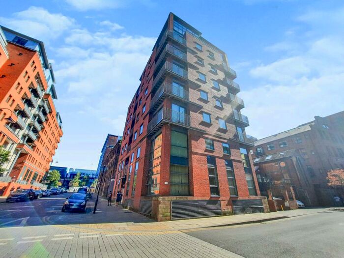 2 Bedroom Apartment To Rent In Pearl House, Lower Ormond Street, Southern Gateway, Manchester, M1