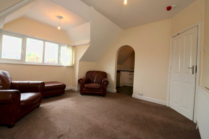 1 Bedroom Flat To Rent In Windsor Road, Flatlet, Town Moor, DN2