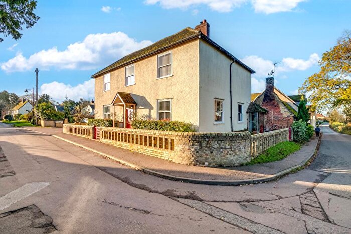 4 Bedroom Detached House To Rent In Grange Street, Clifton, SG17