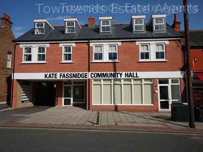 1 Bedroom Flat For Sale In High Street, Northwood, HA6