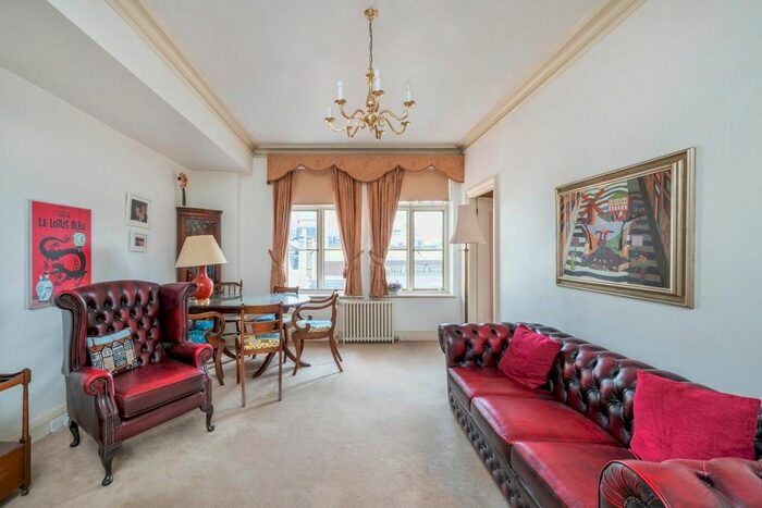 2 Bedroom Flat To Rent In Hallam Street, Marylebone, W1W