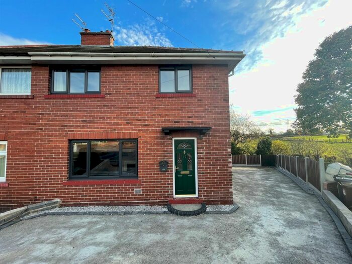 3 Bedroom SemiDetached House For Sale In Brookside Crescent, WathUpon