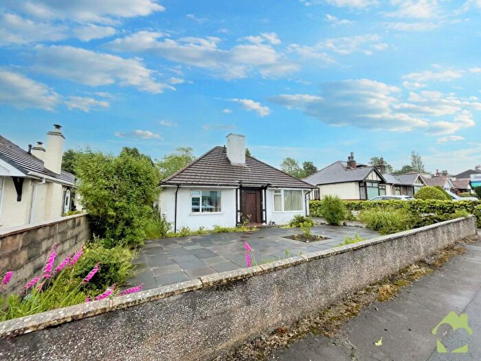 2 Bedroom Detached Bungalow For Sale In Slyne Road, Bolton-Le-Sands, LA5
