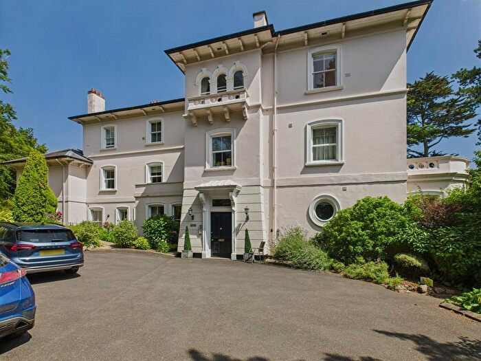 3 Bedroom Flat For Sale In Albert Road South, Great Malvern, WR14