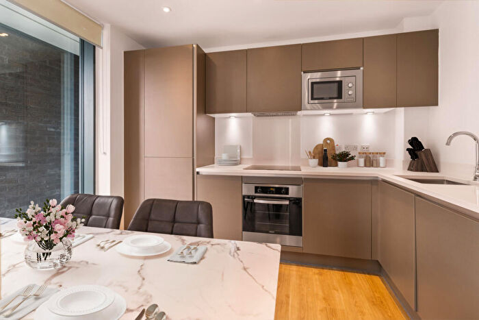 2 Bedroom Flat To Rent In Fizzy Lewisham, River Mill Two, Lewisham, SE13