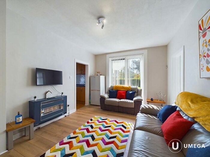 3 Bedroom Villa To Rent In Boswall Parkway, Crewe Toll, Edinburgh, EH5