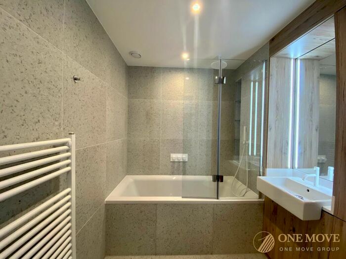 1 Bedroom Flat To Rent In Georgette Apartments, The Silk District, E1