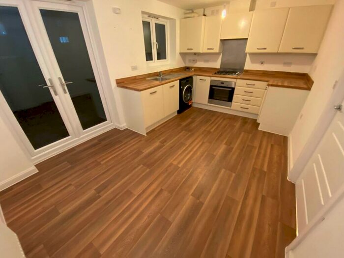 2 Bedroom Terraced House To Rent In Marylebone Place, Leicester, LE2