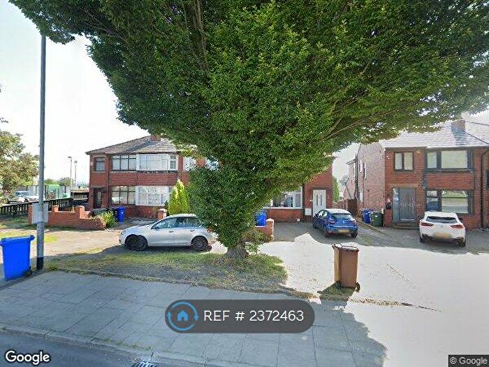 3 Bedroom Terraced House To Rent In Manchester Road, Bury, BL9