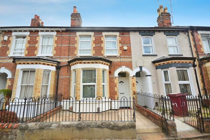 4 Bedroom Terraced House For Sale In Donnington Road, Reading, RG1