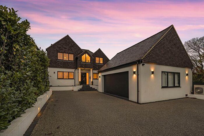 4 Bedroom Detached House For Sale In Birchwood Road, Wilmington, DA2