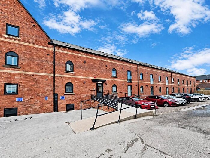 2 Bedroom Apartment For Sale In Kiln Court, Kirk Sandall, Doncaster, DN3