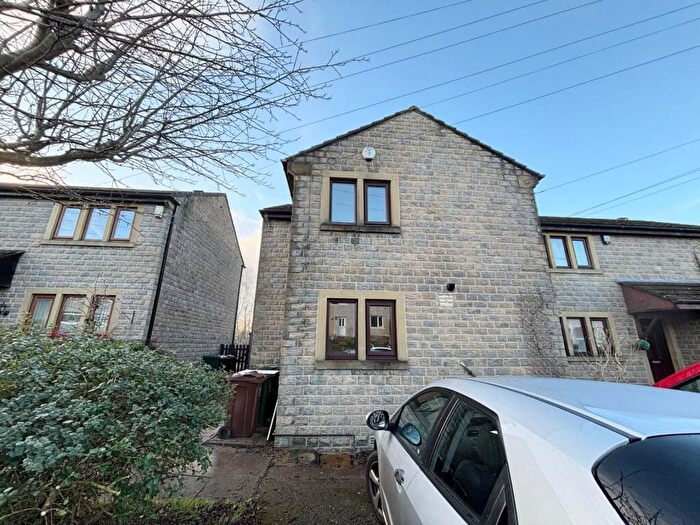 2 Bedroom End Of Terrace House To Rent In Cornwall Road, Bingley, West Yorkshire, Uk, BD16