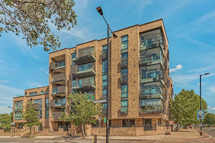2 Bedroom Flat To Rent In Old Kent Road, Bermondsey, SE1