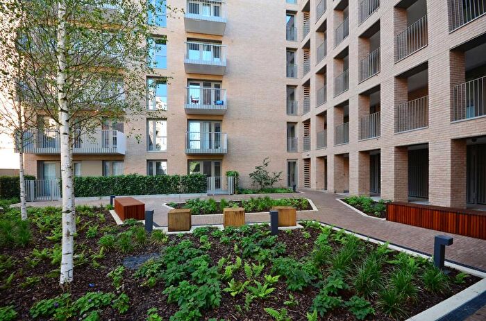 1 Bedroom Flat To Rent In Waterside Heights, Silvertown, London, E16