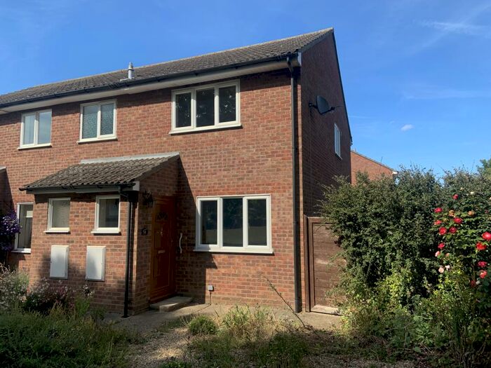 2 Bedroom House To Rent In Trafalgar Road, Sudbury, CO10