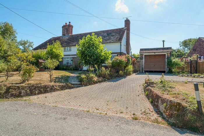 2 Bedroom Cottage For Sale In Pottery Lane, Rye, TN31