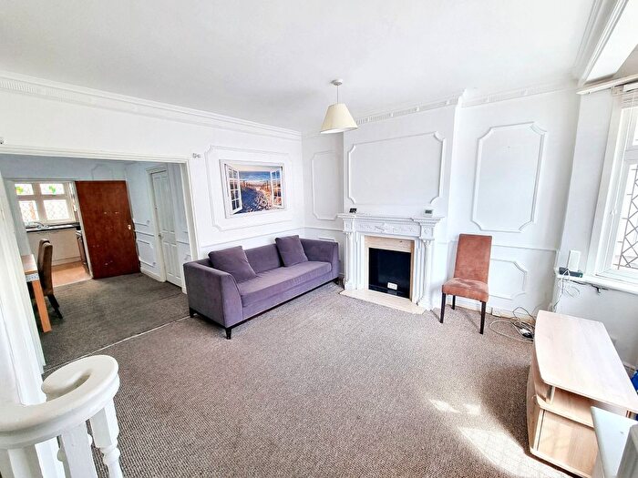 3 Bedroom Property To Rent In Varley Road, Custom House, E16