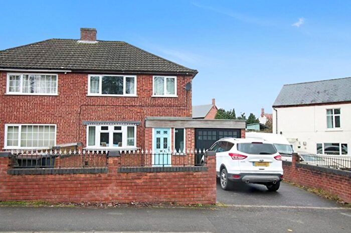 3 Bedroom Semi-Detached House For Sale In Station Road, Hugglescote, LE67