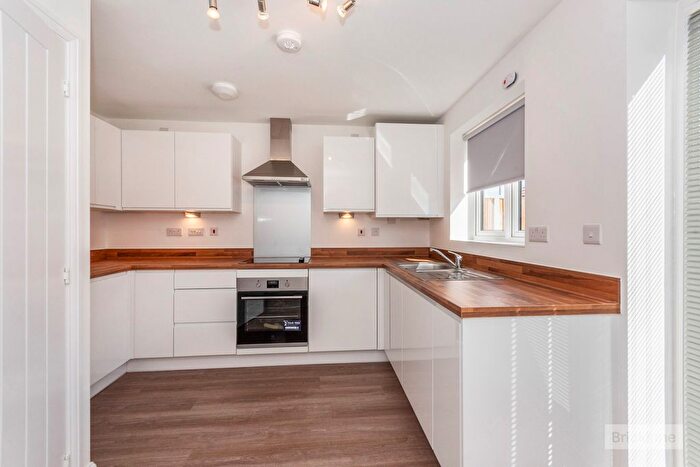 3 Bedroom Property To Rent In Pumpkin Close, Northampton, NN6