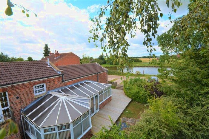 3 Bedroom Detached House To Rent In White Rose Cottage, Sykehouse, DN14