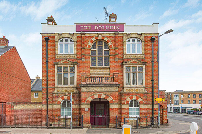 3 Bedroom Flat For Sale In Railway Street, Hertford, SG14