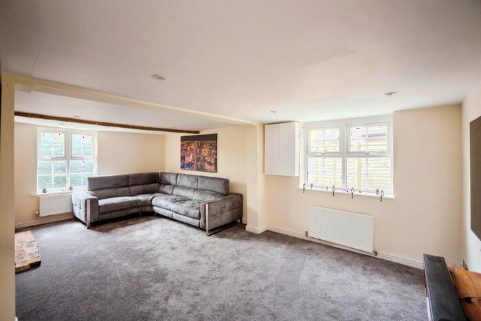 4 Bedroom Detached House For Sale In Plough Wents Road, Chart Sutton, Maidstone, ME17