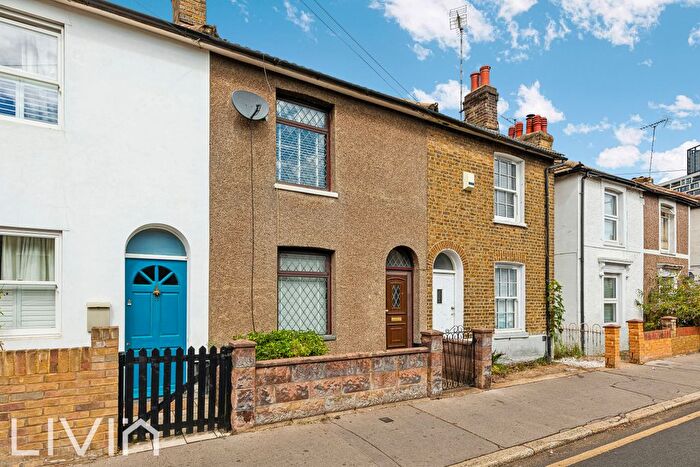 3 Bedroom Property For Sale In Queen Street, Croydon, CR0