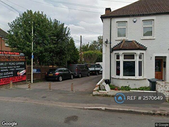 3 Bedroom End Of Terrace House To Rent In Hawley Road, Dartford, DA1