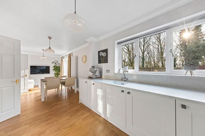 4 Bedroom Detached House For Sale In Pendle Gardens, Culcheth, WA3 - Photo 9