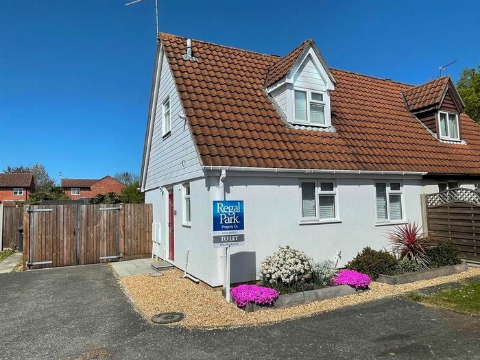 2 Bedroom Semi-Detached Bungalow To Rent In Chatsfield, Werrington, Peterborough, PE4