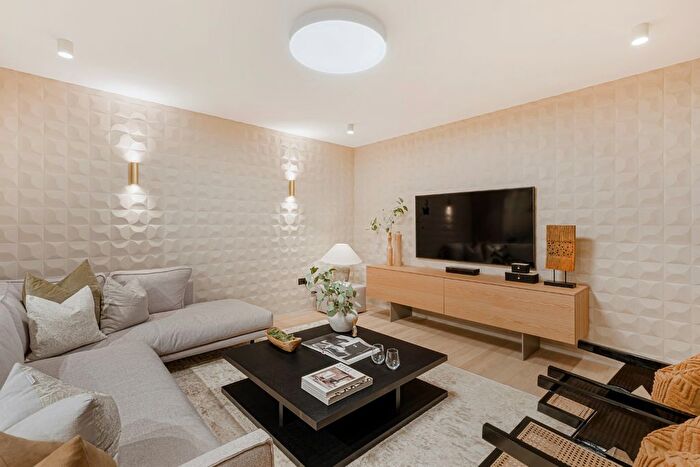 4 Bedroom Town House For Sale In Princes Gate Mews, Knightsbridge, London, United Kingdom, Knightsbridge, SW7
