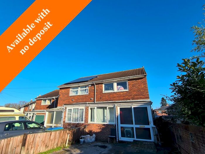 3 Bedroom Semi-Detached House To Rent In Salem Street, Southampton, SO15
