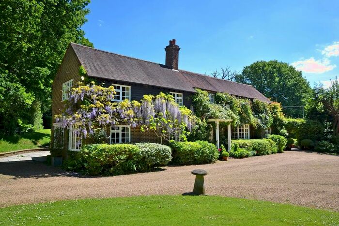 6 Bedroom Detached House For Sale In Petworth, West Sussex, GU28