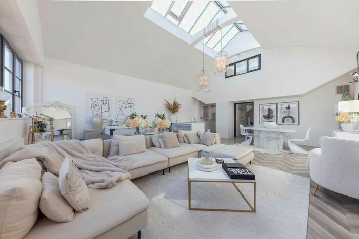 3 Bedroom Flat To Rent In Kerrison Road, Norwich, NR1