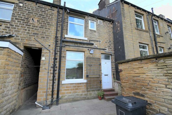 1 Bedroom House To Rent In Prince Street, Primrose Hill, Huddersfield, HD4