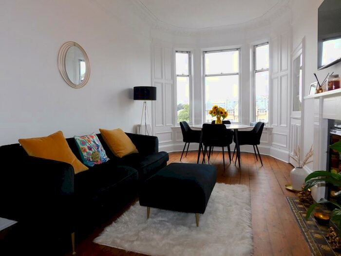 2 Bedroom Flat To Rent In Chancelot Terrace, Edinburgh, EH6
