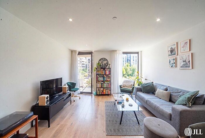 1 Bedroom Apartment For Sale In Merchants House, Forrester Way, London, E15
