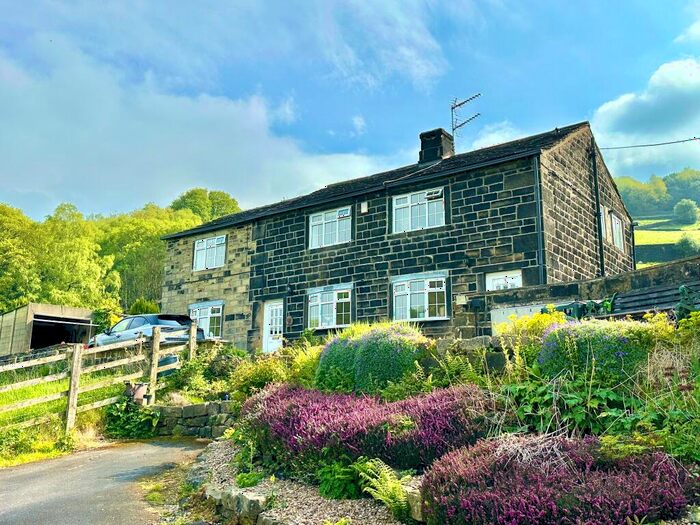 3 Bedroom Semi-Detached House For Sale In Birks Hall, Cragg Vale, HX7