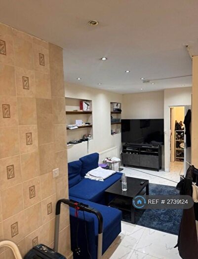 1 Bedroom Flat To Rent In New Southgate, London, N14
