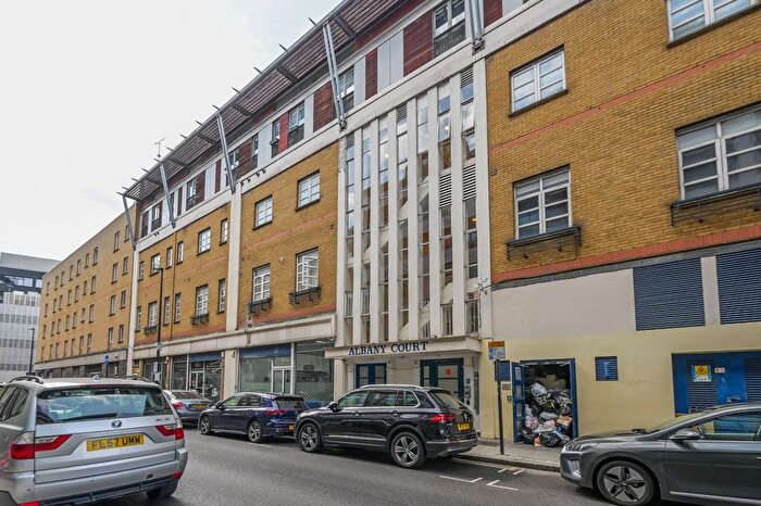 1 Bedroom Flat To Rent In Plumbers Row, Aldgate, London, E1