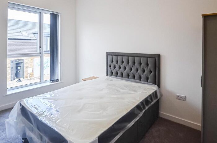 4 Bedroom Terraced House To Rent In Warwards Lane, Selly Oak, B29