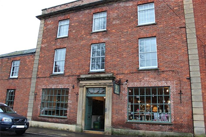 3 Bedroom Flat To Rent In Priory Road, Wells, Somerset, BA5