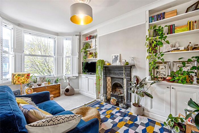 2 Bedroom Flat For Sale In Cunliffe Street, Furzedown, SW16