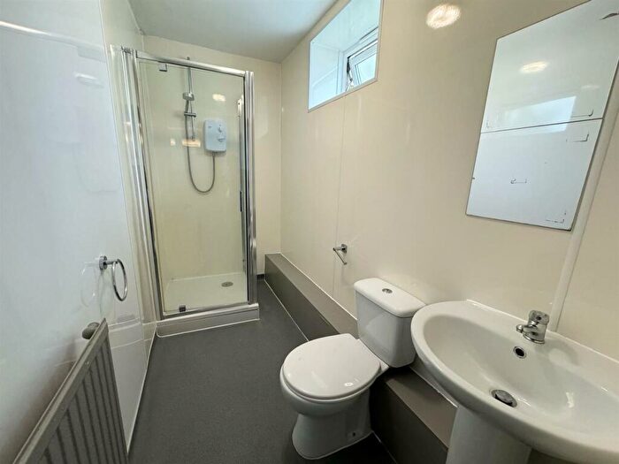 4 Bedroom Terraced House To Rent In Riley Road, Brighton, BN2