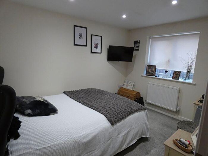 2 Bedroom Bungalow For Sale In Laburnum Crescent, Northampton, NN3