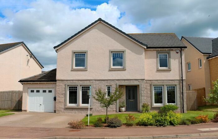 4 Bedroom Detached House For Sale In Lyall Way, Laurencekirk, AB30