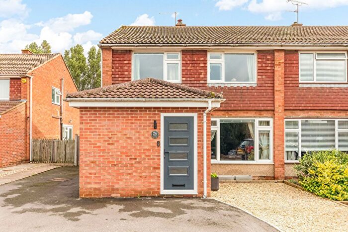 3 Bedroom Semi-Detached House To Rent In Icknield Close, Didcot, OX11