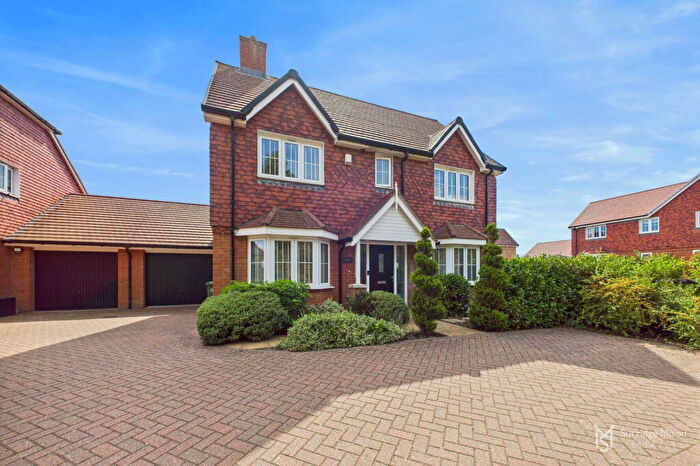 4 Bedroom Detached House For Sale In Hawthorn Way, Hellingly, Hailsham, East Sussex, BN27